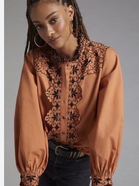 Stunning Anthropologie Scalloped Embroidered Buttoned Down Blouse - Size 10